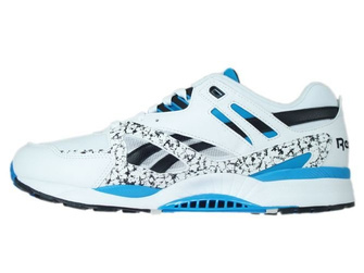 M45597 Reebok Ventilator White / Black / Endurance Blue / Grey