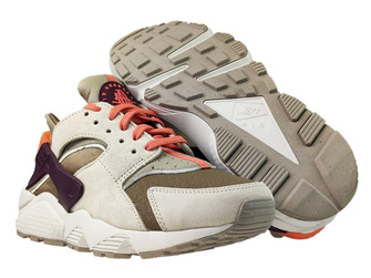 Nike Air Huarache DQ9319-200 Khaki/Madder Root